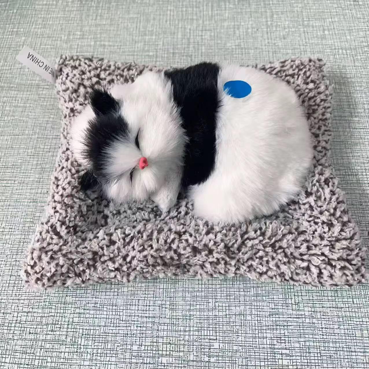 18cm Sleeping Cat Battery with padding strap called