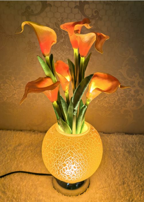 Decorative table lamp flower-like design