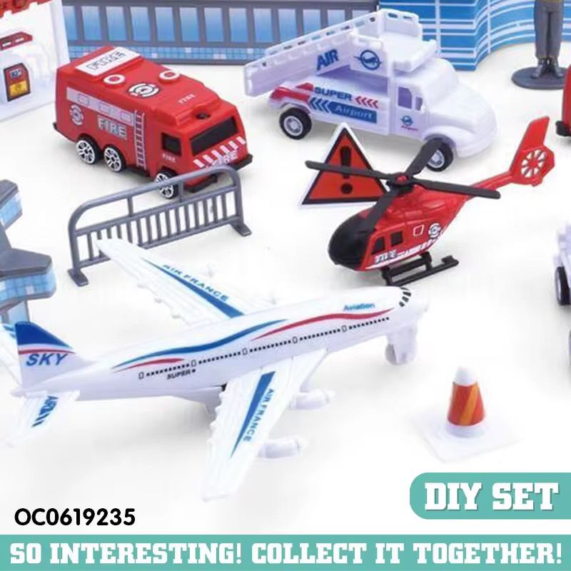 Airplane kit with plastic police car (39 pieces)