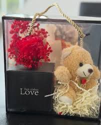 4pcs Gift set with artificial flower and bear