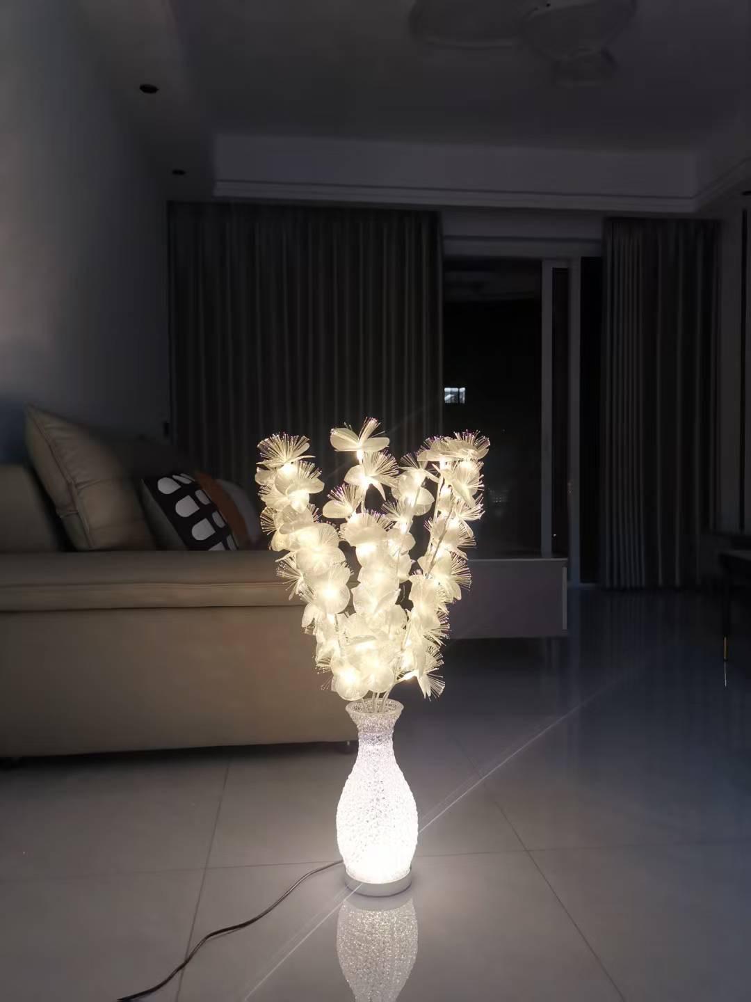 Decorative table lamp flower-like design